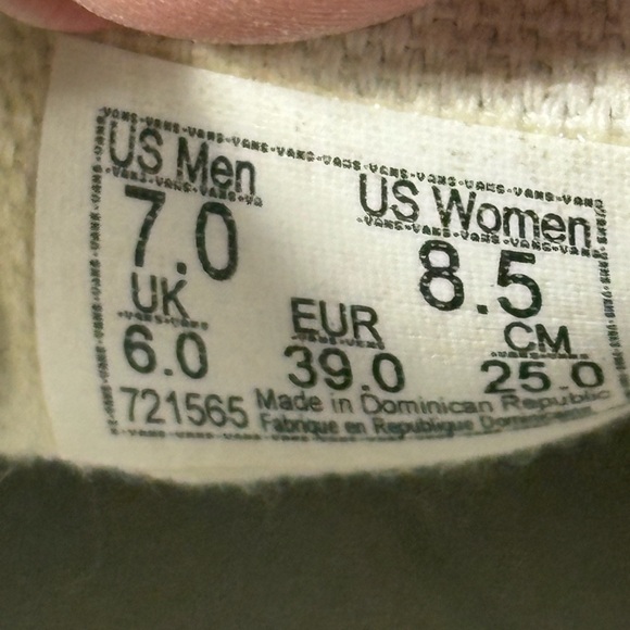 Vans Unisex Charcoal Gray Slip-On Skater Sneakers Men's 7/Women's 8.5 - Picture 10 of 11